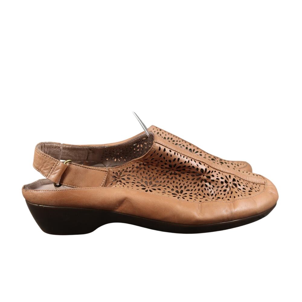 Easy Spirit Shoes Women 11 Sandal Dawn Slingback Casual Leather Perforated Brown